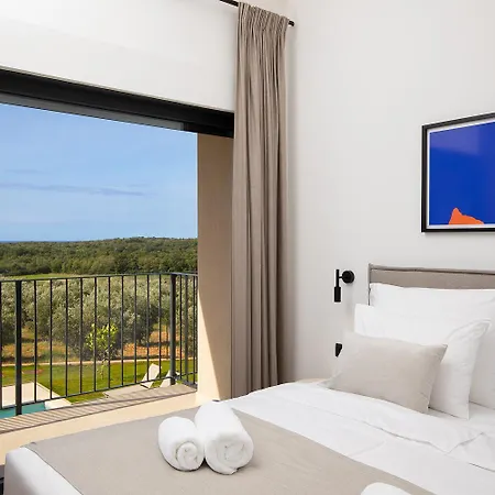 Olive Yard Vila